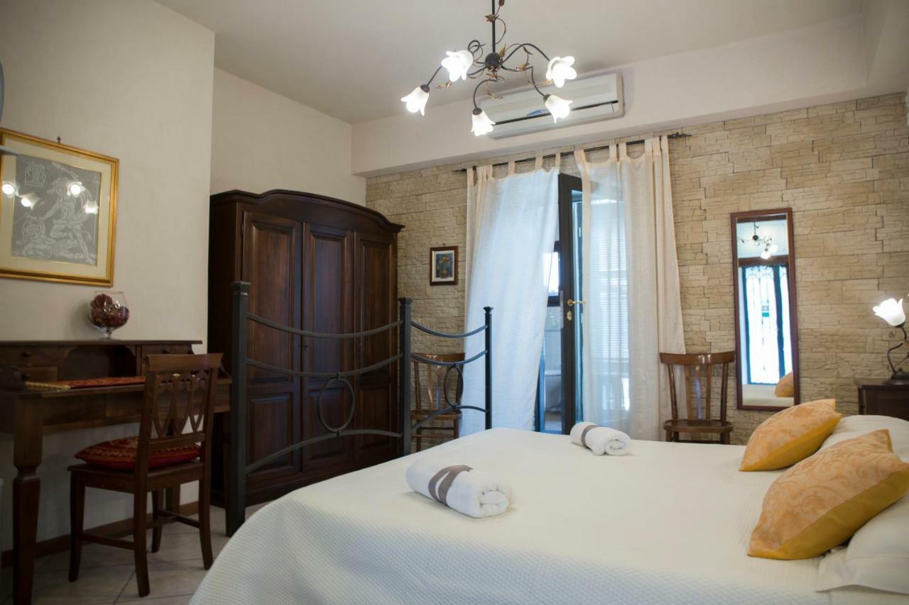 Bed and Breakfast Casa Al Centro Storico Nicolosi Exterior foto