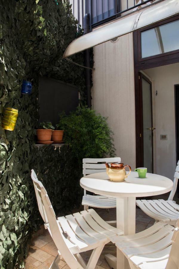 Bed and Breakfast Casa Al Centro Storico Nicolosi Exterior foto